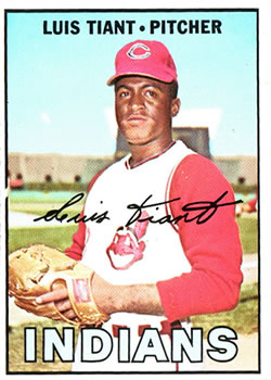 Autographed LUIS TIANT 1981 Topps Card