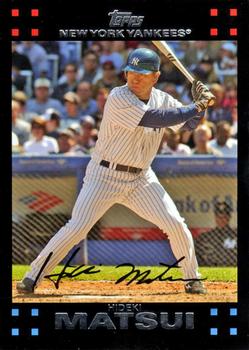 Hideki Matsui player worn jersey patch baseball card (New York Yankees,  Japanese) 2003 Upper Deck Headliners #HLHM