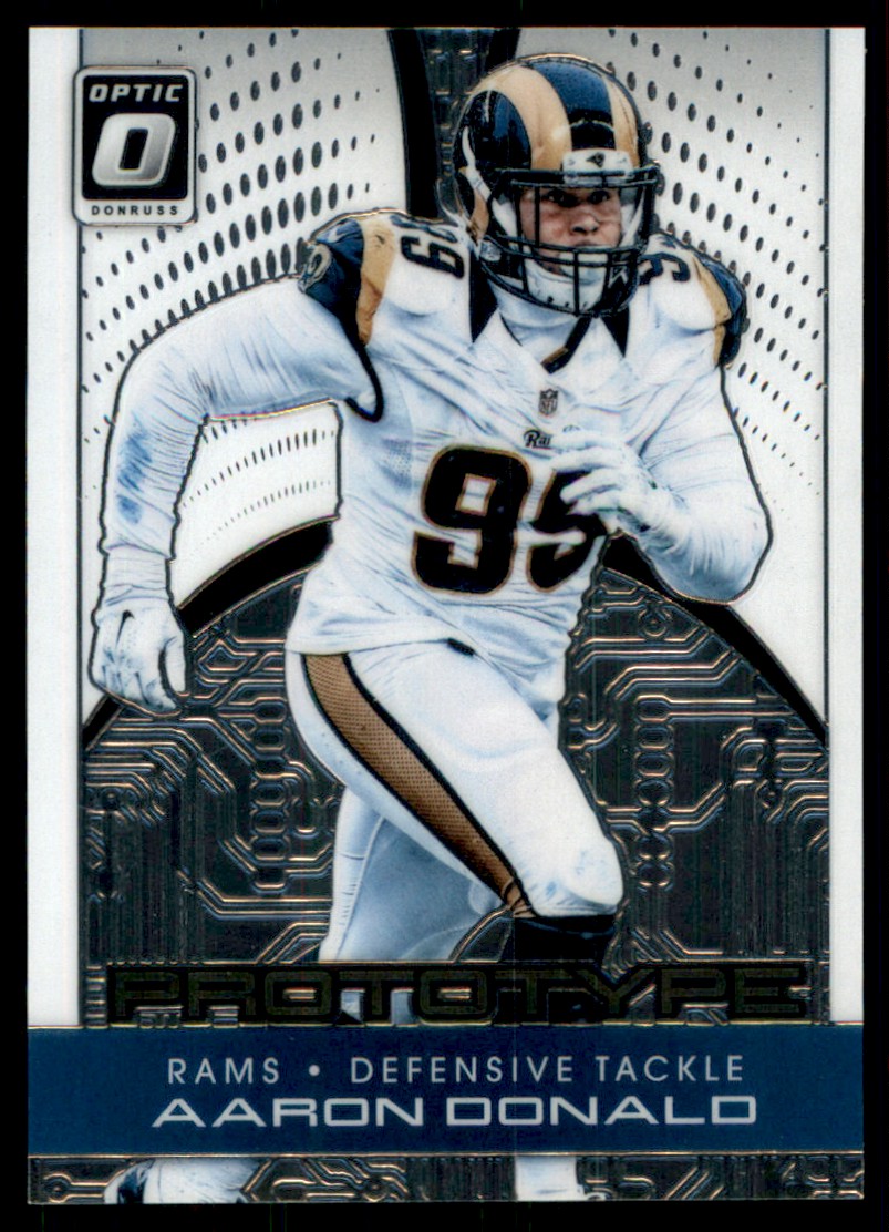 2019 Topps Aaron Donald Football autographed trading card