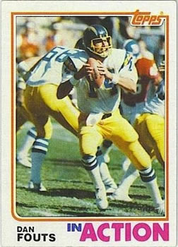 1982 Topps Football #230 Dan Fouts San Diego Chargers