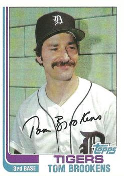 1985 Topps Tom Brookens Baseball autographed trading card