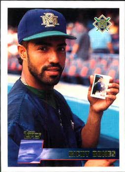 1995 Topps Milwaukee Brewers Baseball Card #35 Ricky Bones..S00126