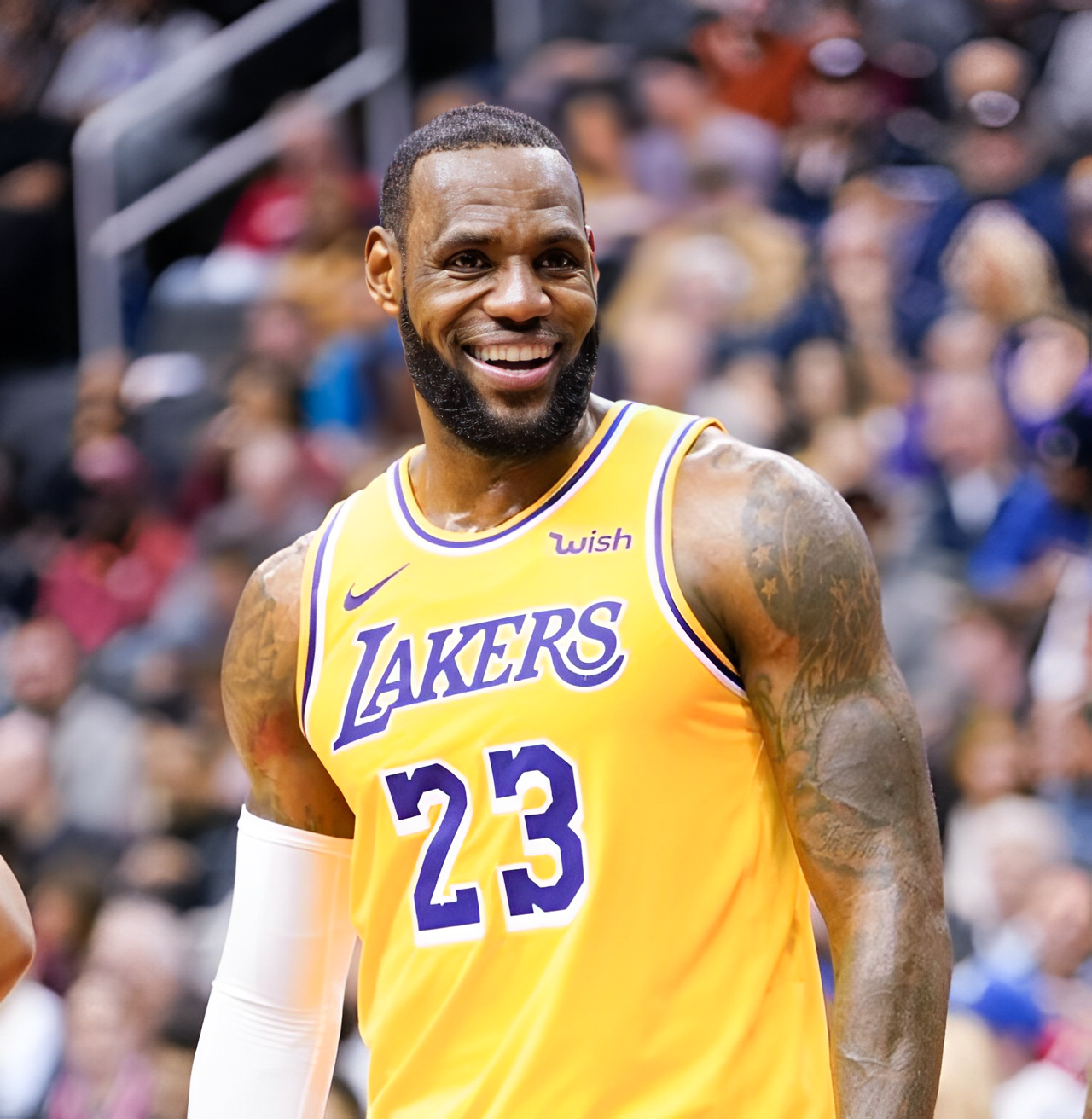 Le Bron James Cards: Values, Rookies | Collectibles.com