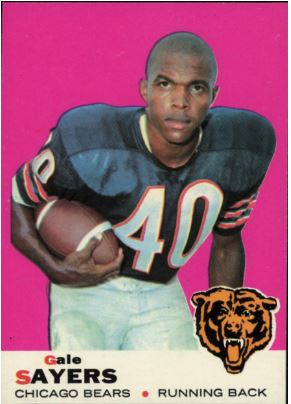 Sold at Auction: 1966 Philadelphia Gale Sayers Action Card