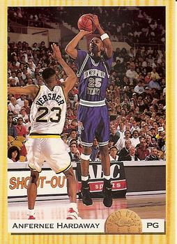 Jordan Holding Court Anfernee Hardaway（Anfernee Hardaway