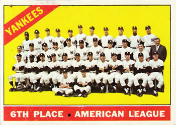 2021 Topps #39 New York Yankees Team Baseball Card