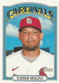 2004 Topps, #324 Yadier Molina Rookie 1st RC Cardinals First Year A