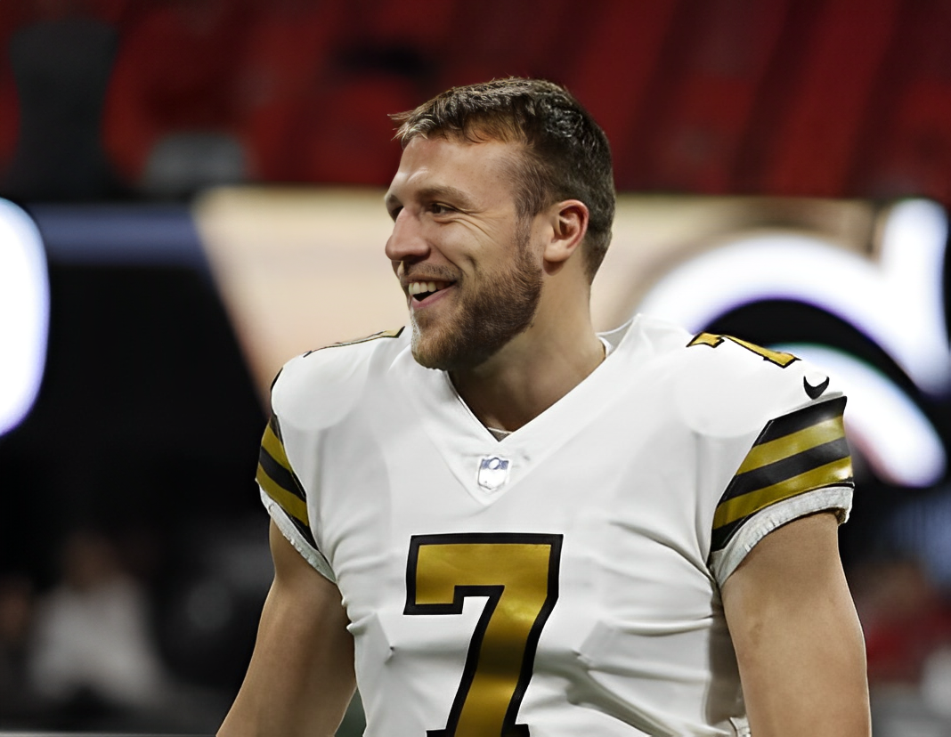 Taysom Hill Rookie Cards Value, Tracking & Pricecharting